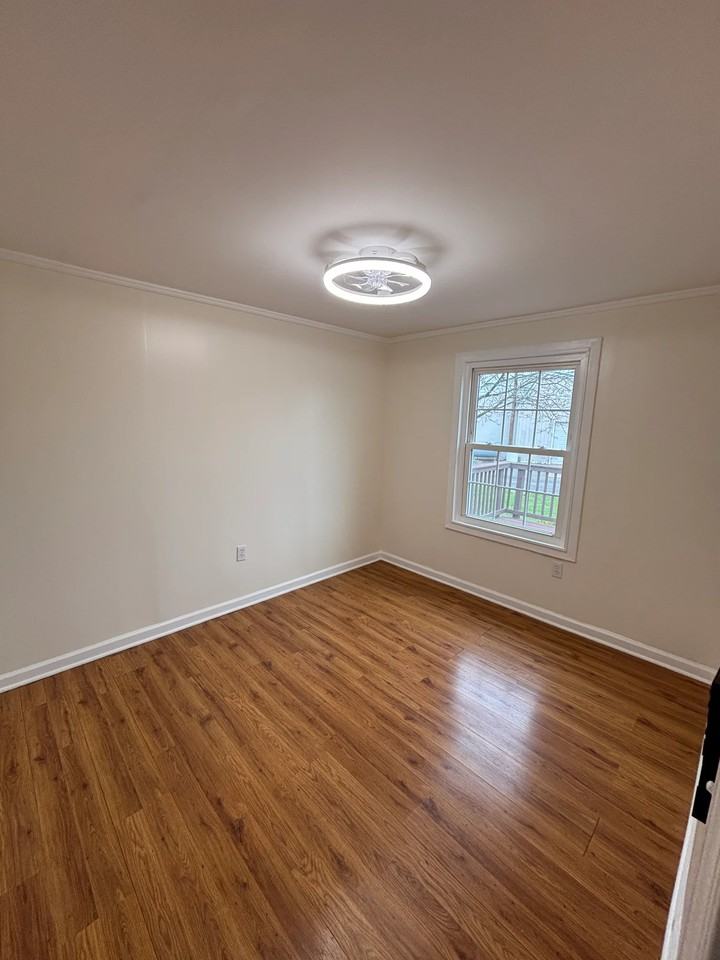 8781 Rock Hall Rd - Photo 4 of 9