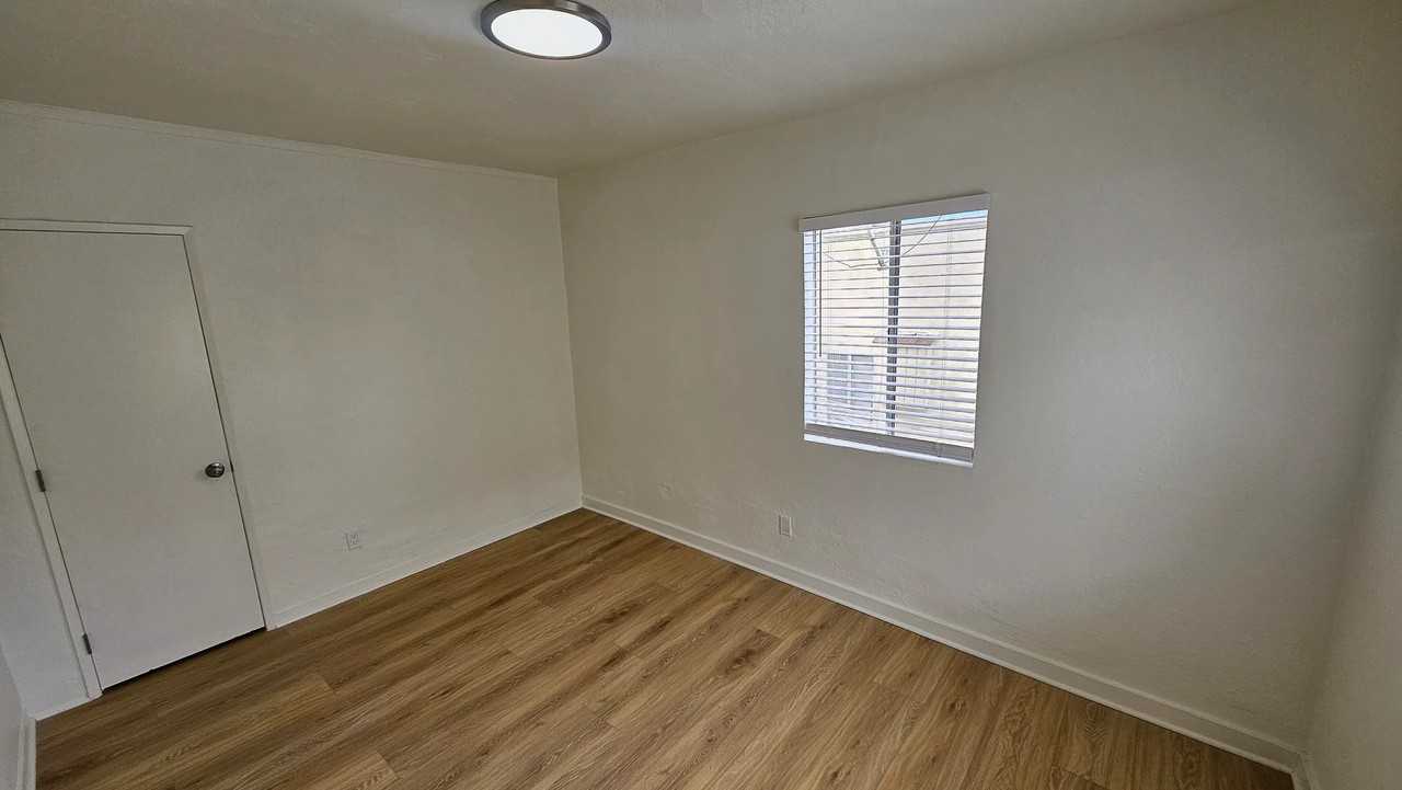 465 1/2 N Boylston St #463-1-4 - Photo 3 of 20