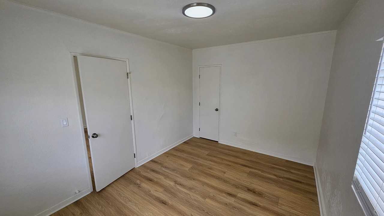 465 1/2 N Boylston St #463-1-4 - Photo 4 of 20