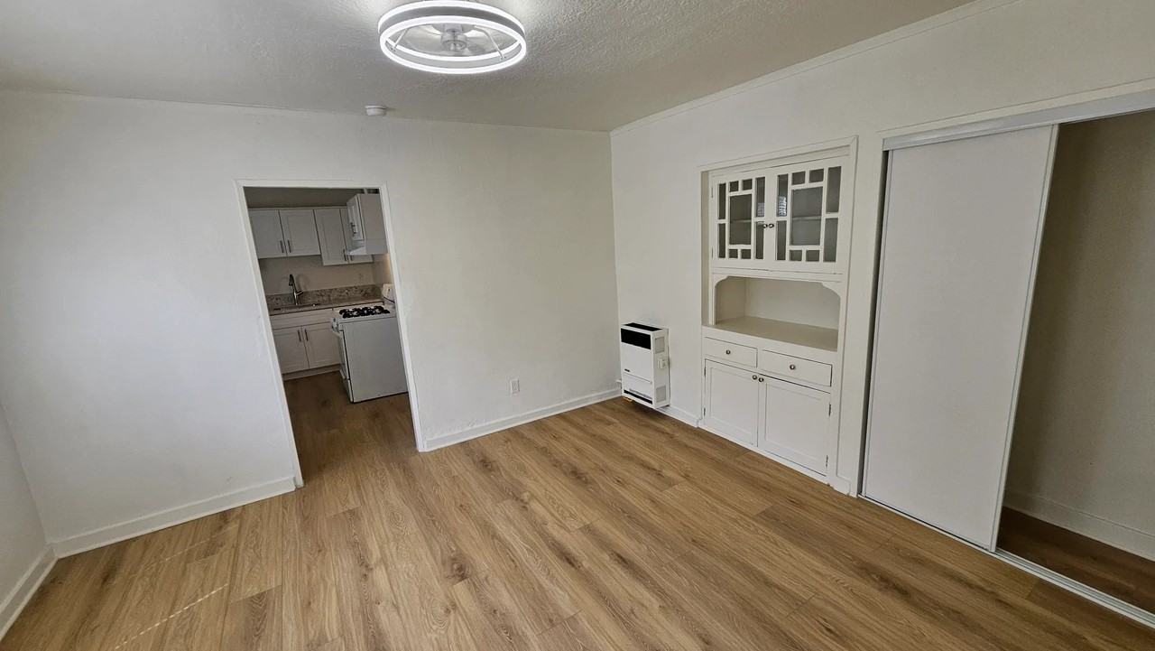 465 1/2 N Boylston St #463-1-4 - Photo 5 of 20