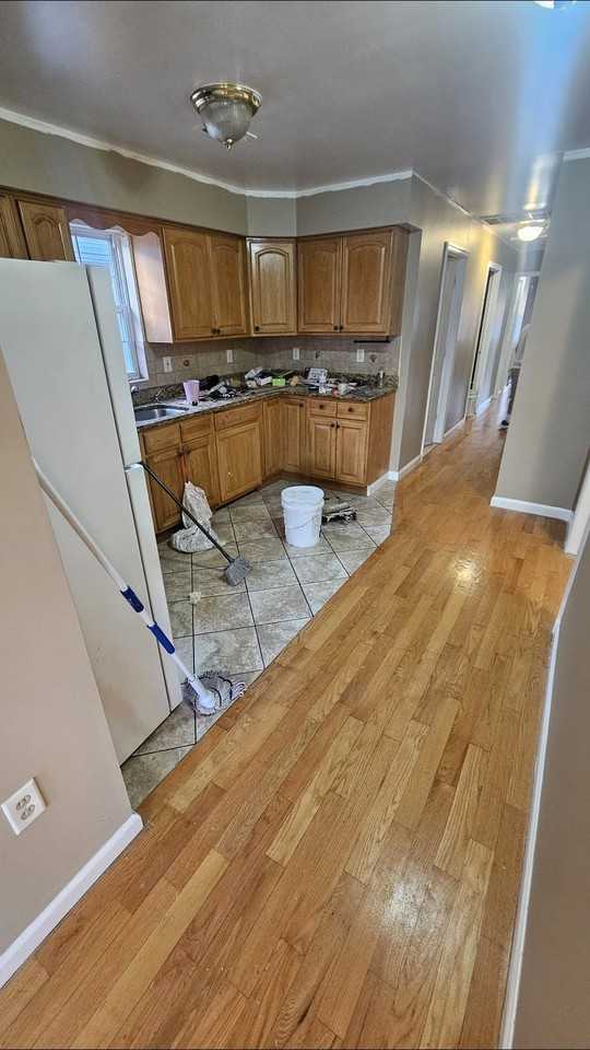 513 Marshall St - Photo 6 of 20