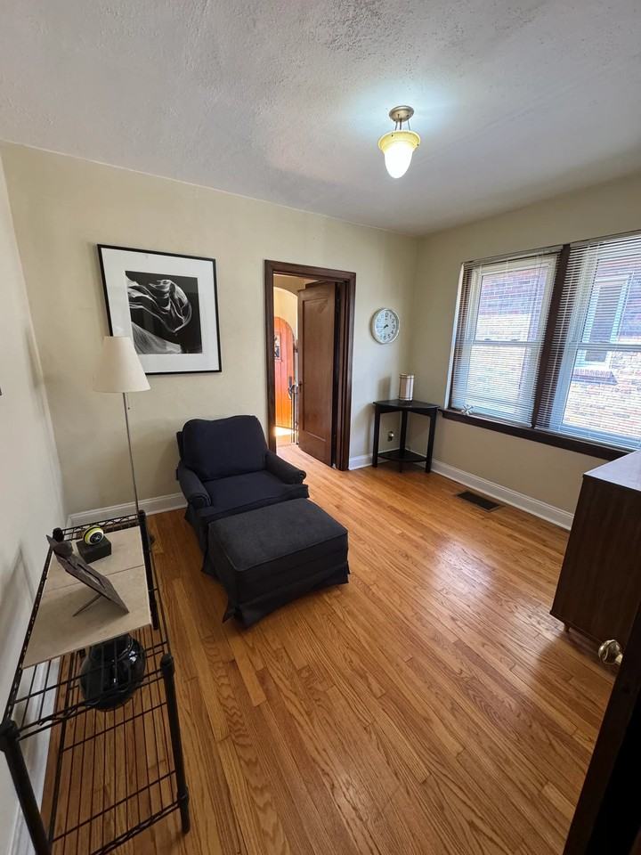 5315 Tholozan Ave - Photo 6 of 19