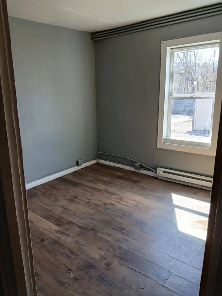 325 Apple St #4 - Photo 2 of 6