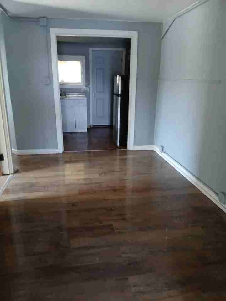 325 Apple St #4 - Photo 3 of 6