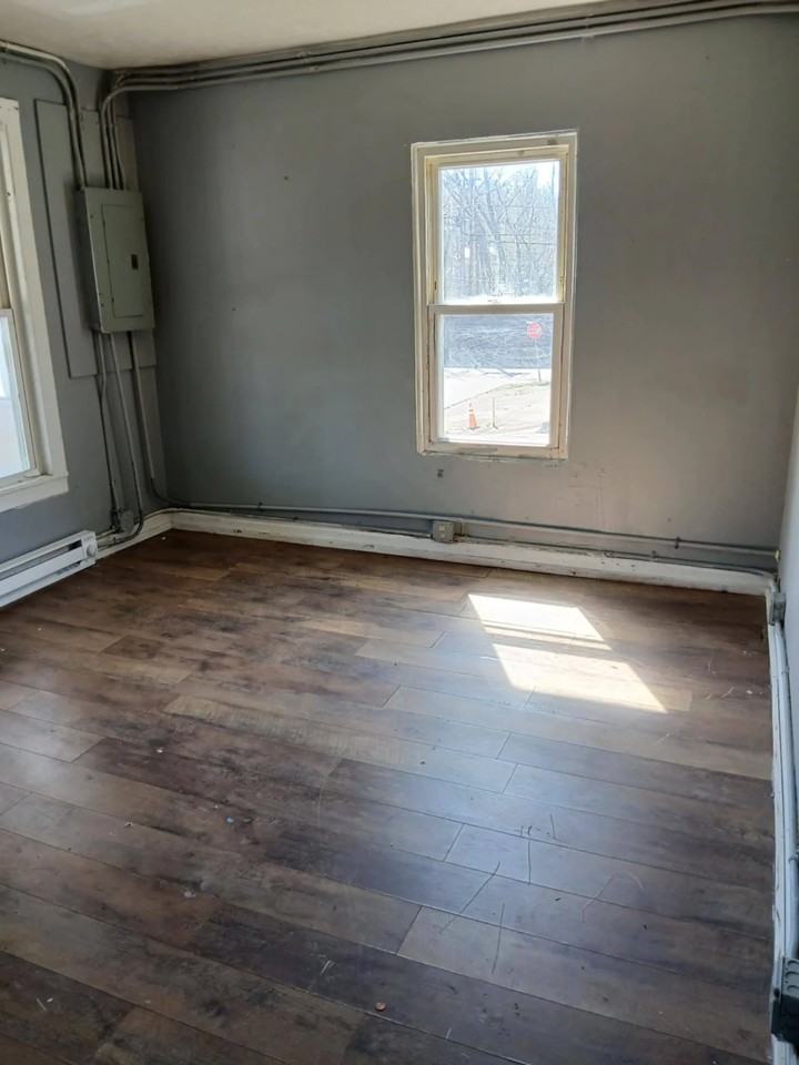 325 Apple St #4 - Photo 4 of 6