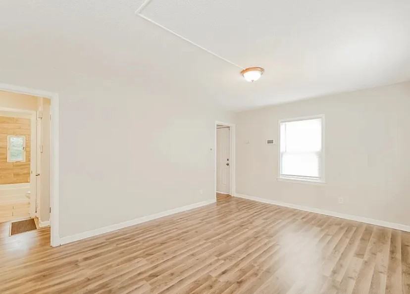 2495 River Rd - Photo 4 of 6