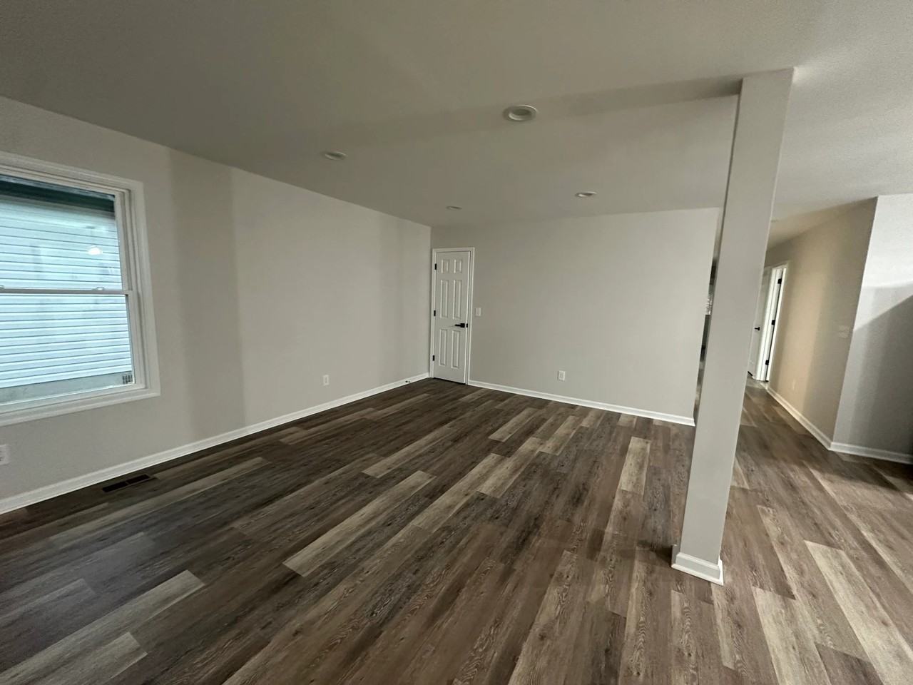 1415 Floyd St - Photo 2 of 5