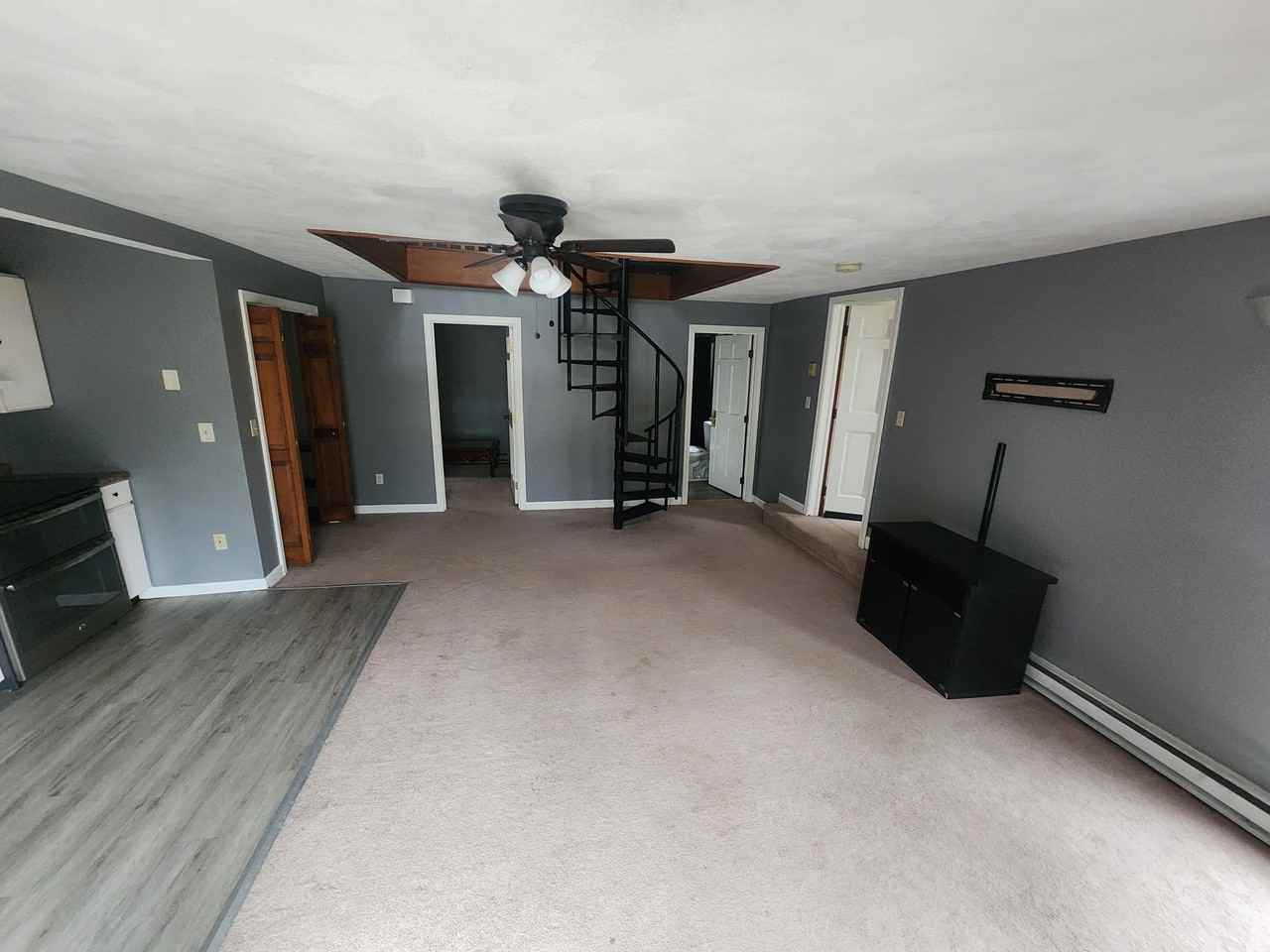 985 Mammoth Rd #A - Photo 6 of 10