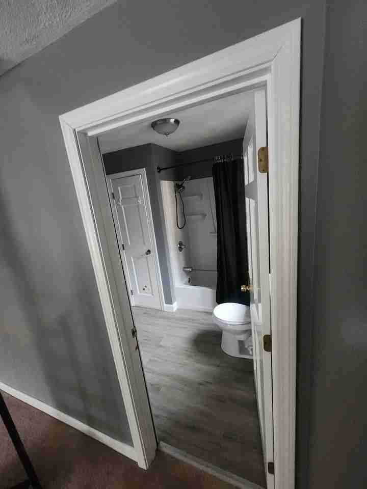 985 Mammoth Rd #A - Photo 7 of 10