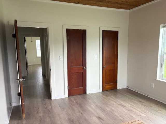 1246 5th St - Photo 3 of 8