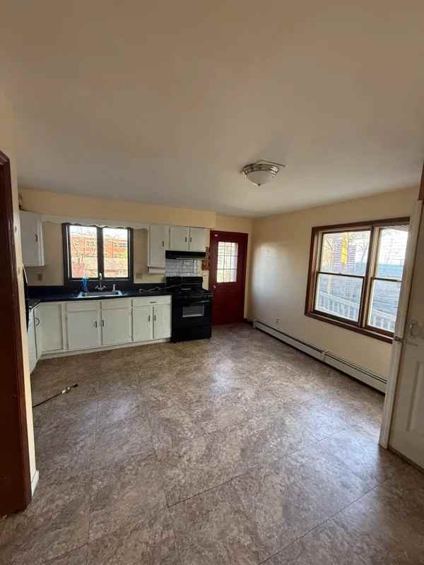 317 State St - Photo 7 of 16