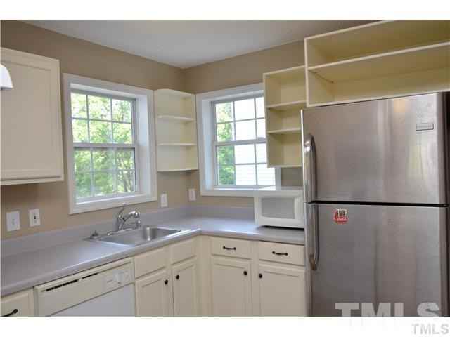 3000 Centennial Woods Drive - Photo 4 of 10