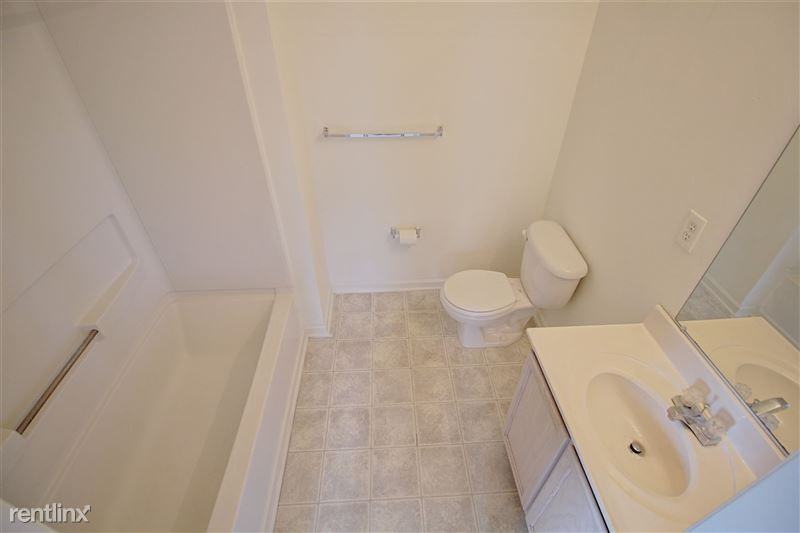 2011 Wolfmill Drive - Photo 4 of 9