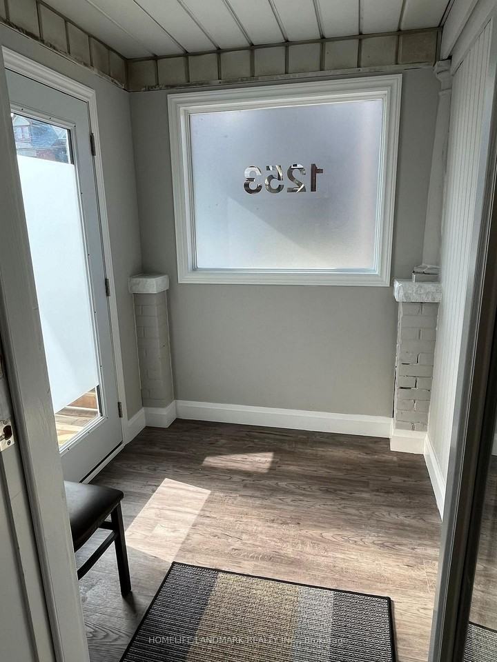 1253 Gerrard Street East - Photo 7 of 34