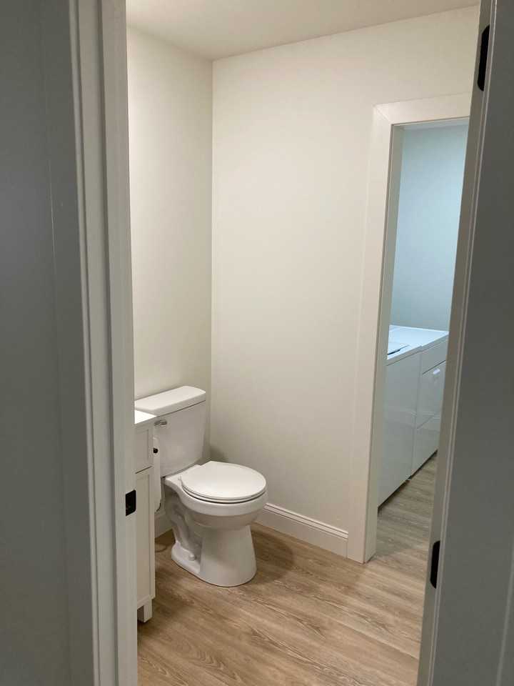 2 Ne 14th St #2 - Photo 3 of 28