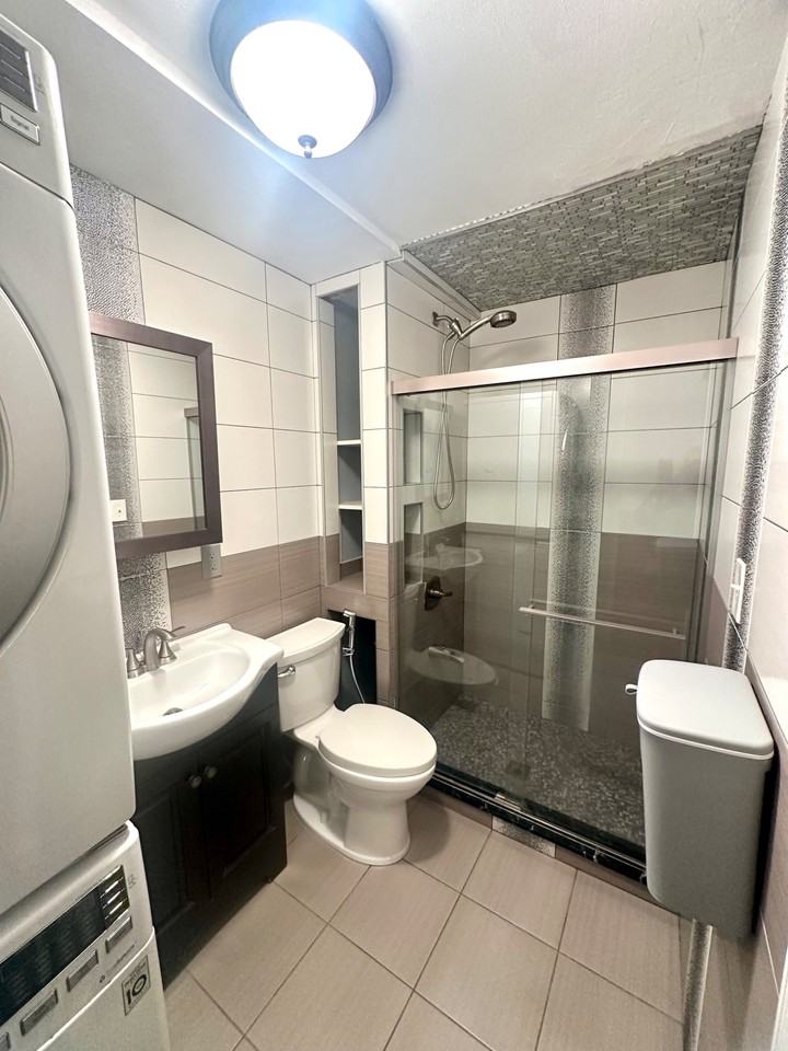 120 Gary St #1 - Photo 3 of 4