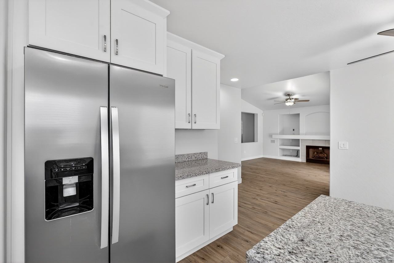 1365 E Betsy Ln #NA - Photo 4 of 11