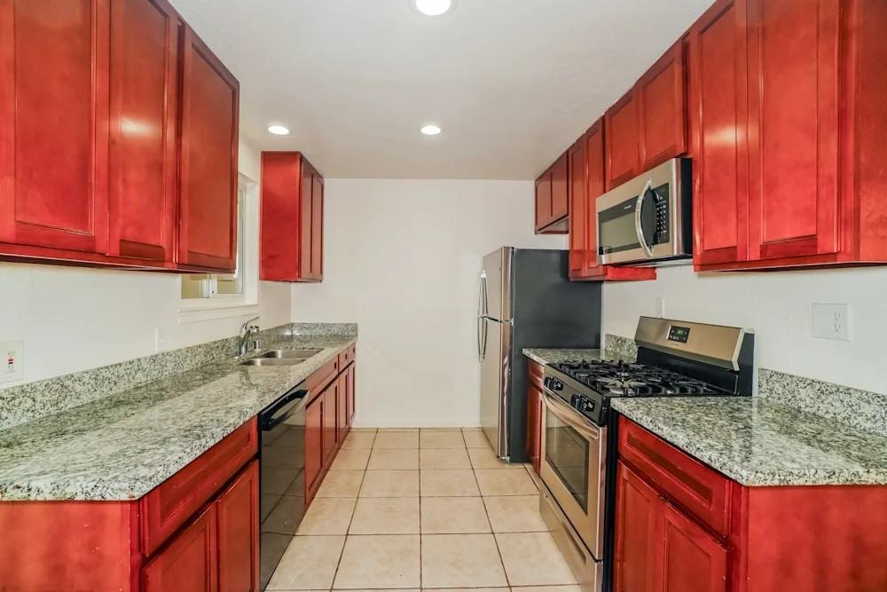 2818 N 49th St #NA - Photo 4 of 5