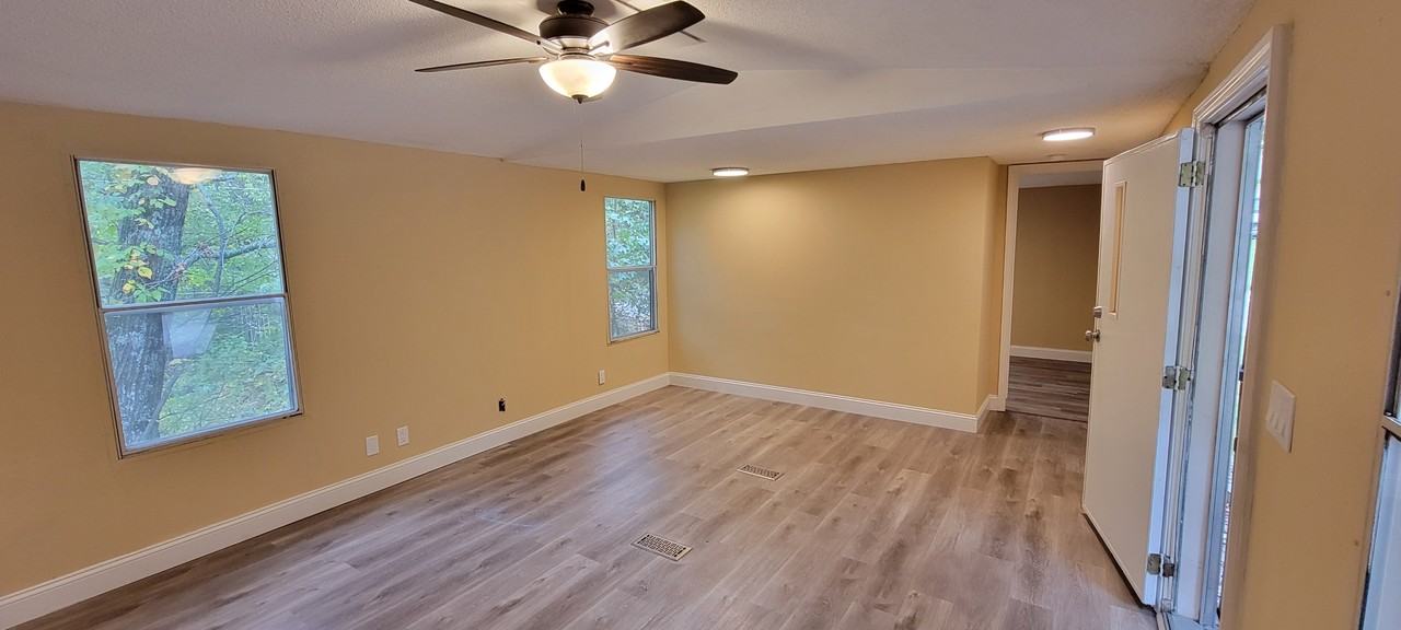 518 Carlton Rd #NA - Photo 3 of 9