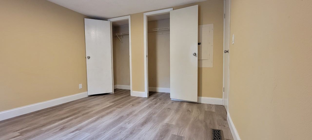 518 Carlton Rd #NA - Photo 7 of 9