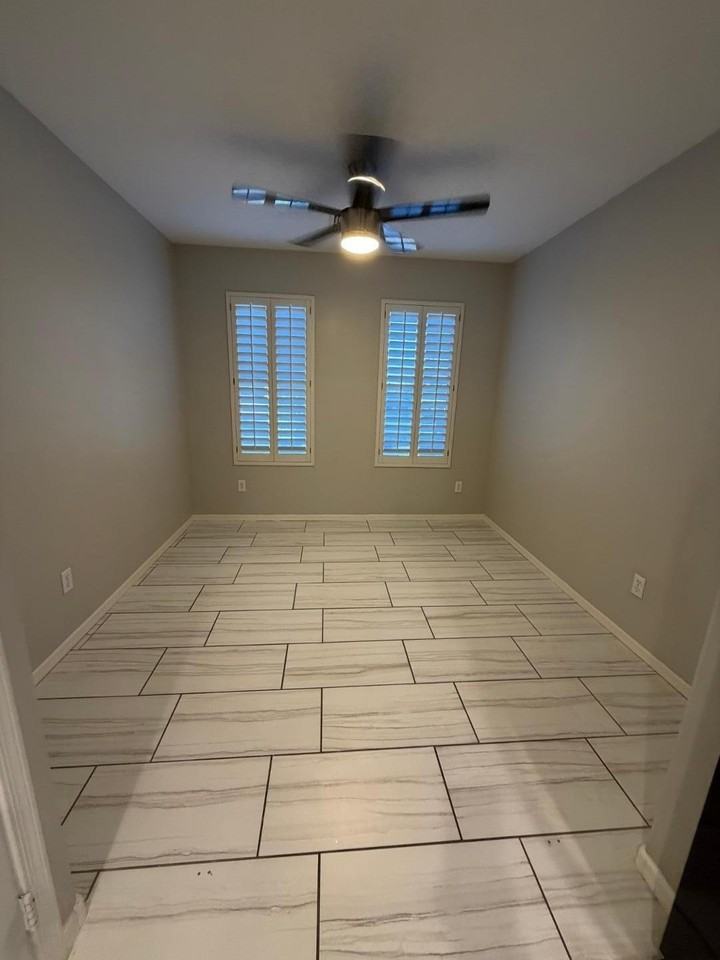 1945 E Aloe Pl - Photo 7 of 50