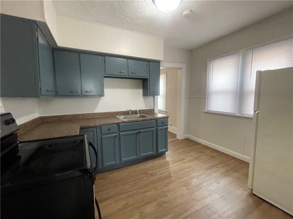 36 Nye Park - Photo 4 of 10