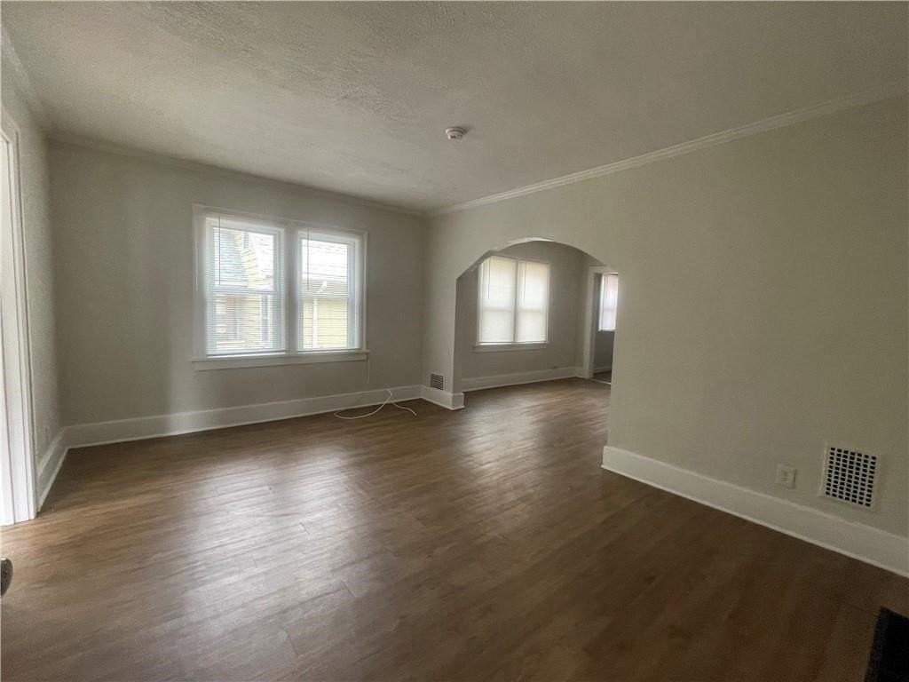 36 Nye Park - Photo 5 of 10