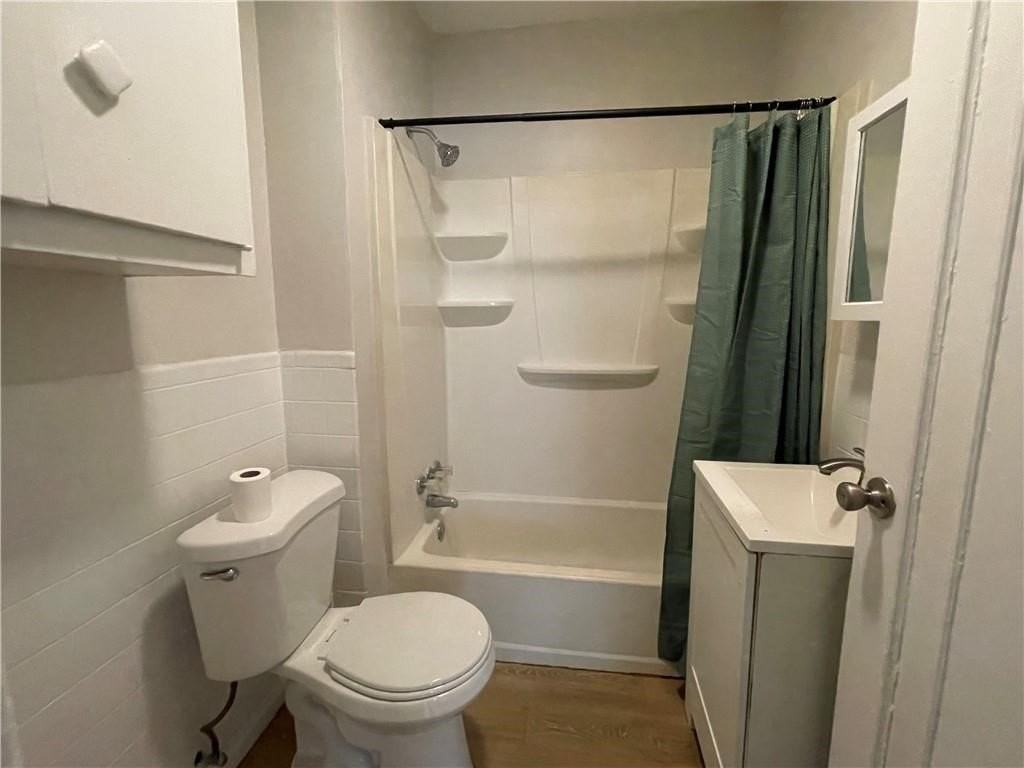 36 Nye Park - Photo 7 of 10