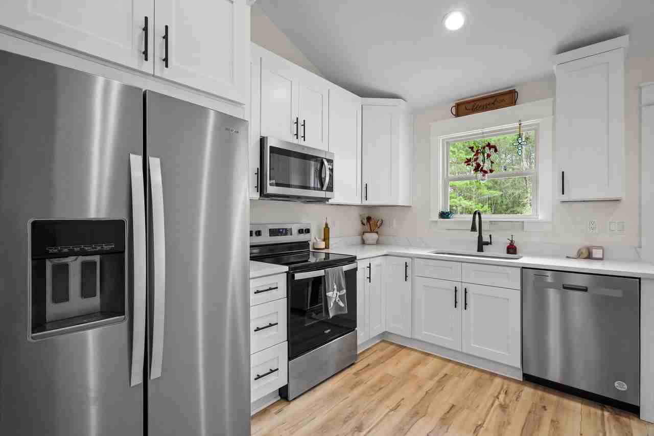 71 E Lafavre Ln - Photo 5 of 32