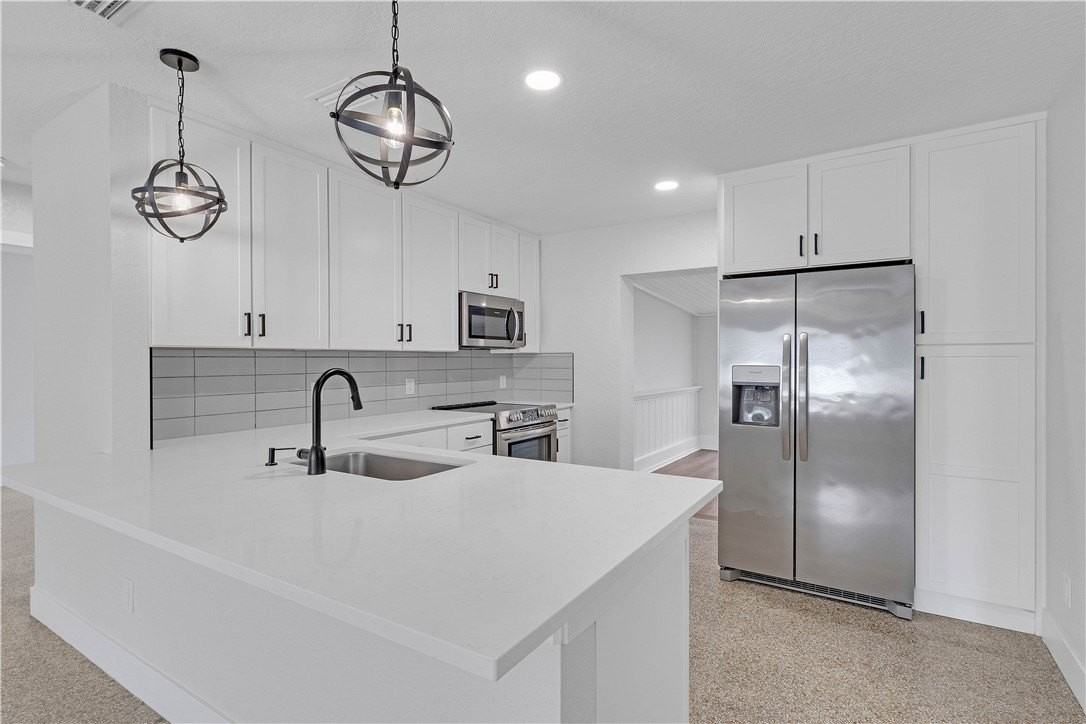 2205 53rd Ave - Photo 6 of 35