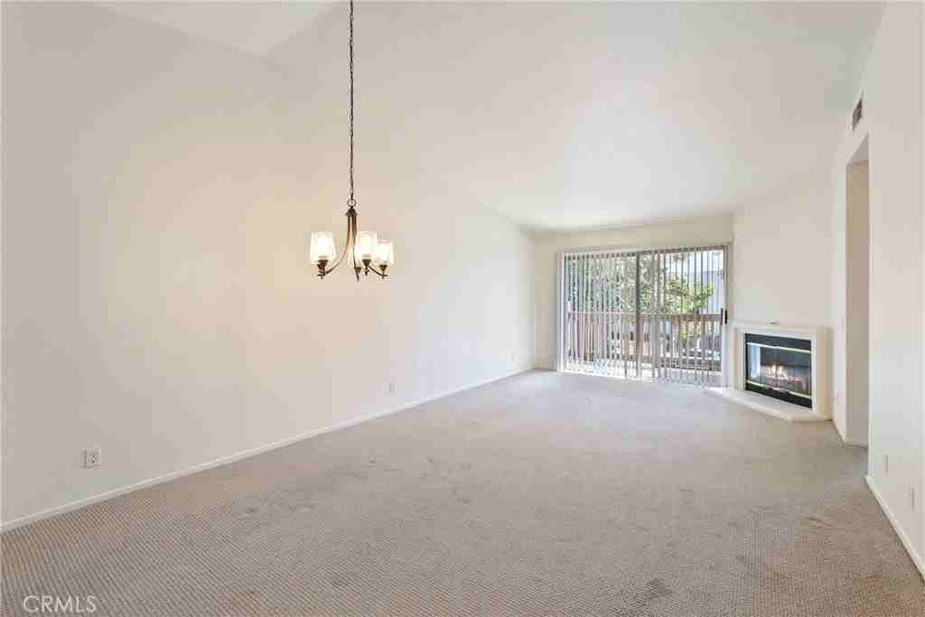 14 Abrigo - Photo 7 of 40