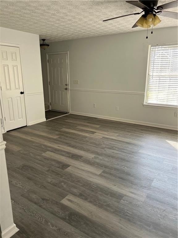 1796 Crestwood Dr Nw - Photo 4 of 16