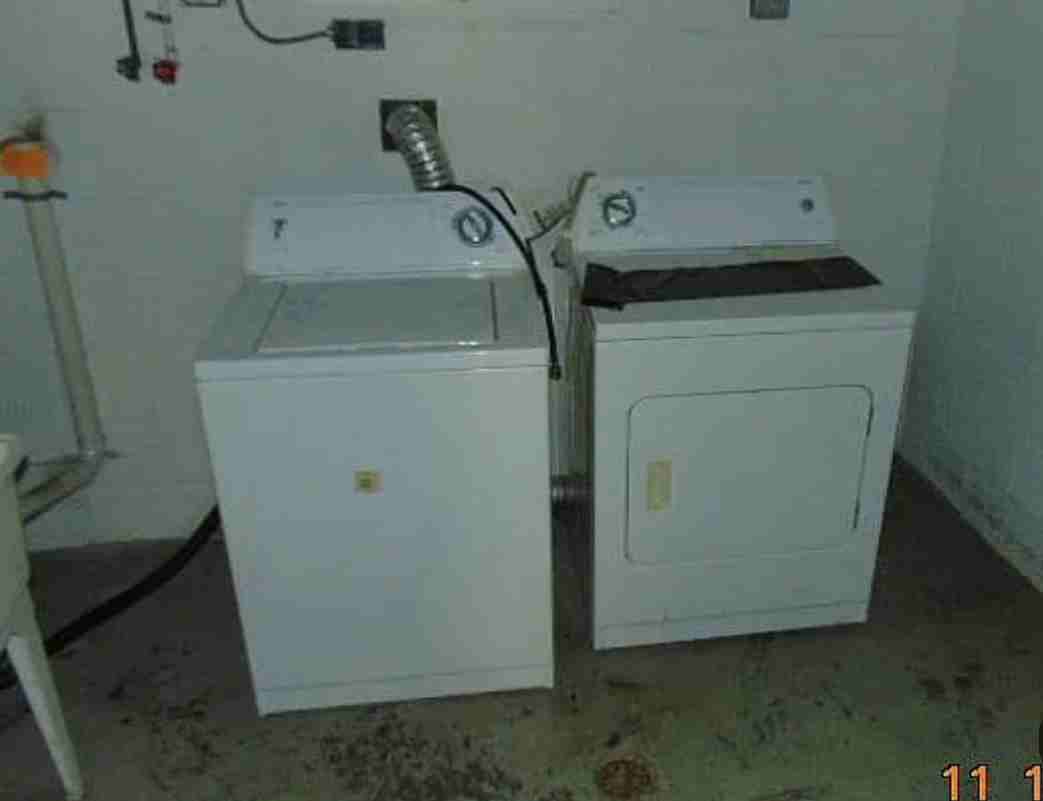 128 S Mont Valla Ave - Photo 2 of 7