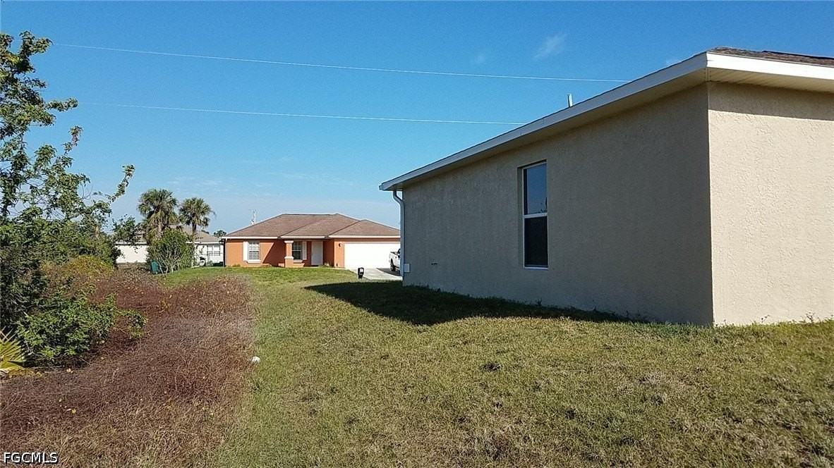 932 Dobbins St E - Photo 6 of 21