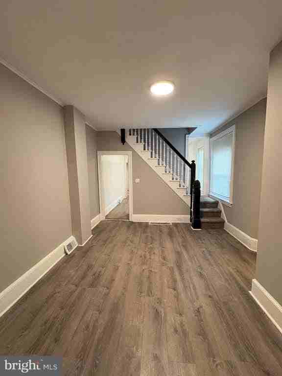 307 N Rodney St - Photo 3 of 10