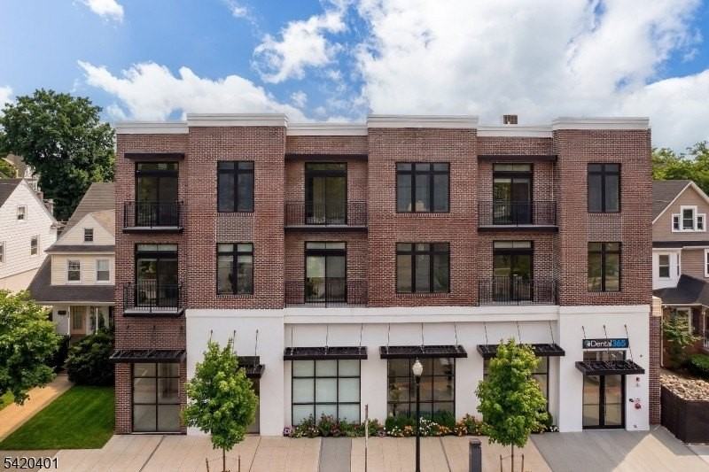 423 South Ave W #201