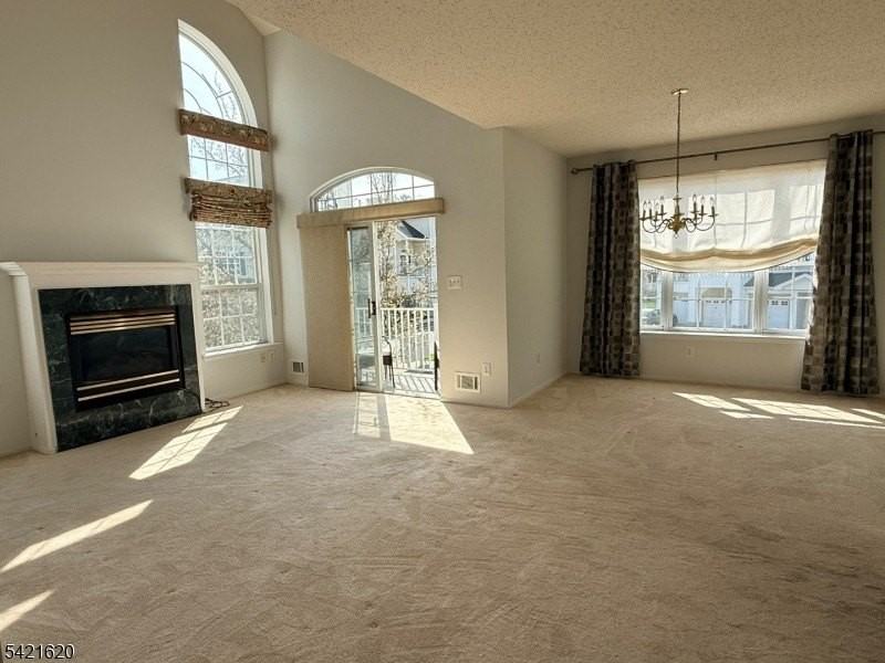 82 Hancock Dr - Photo 4 of 23