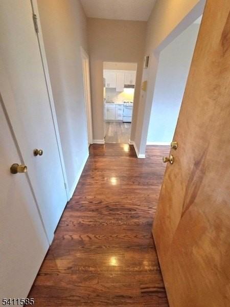 579 Belleville Ave #8 - Photo 7 of 15