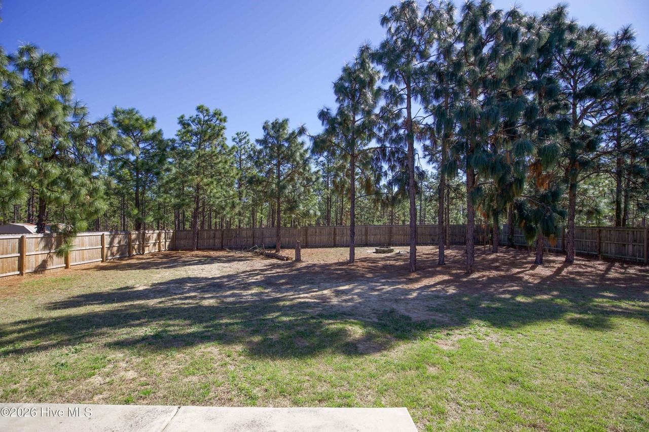 3025 Dana Ln - Photo 3 of 34