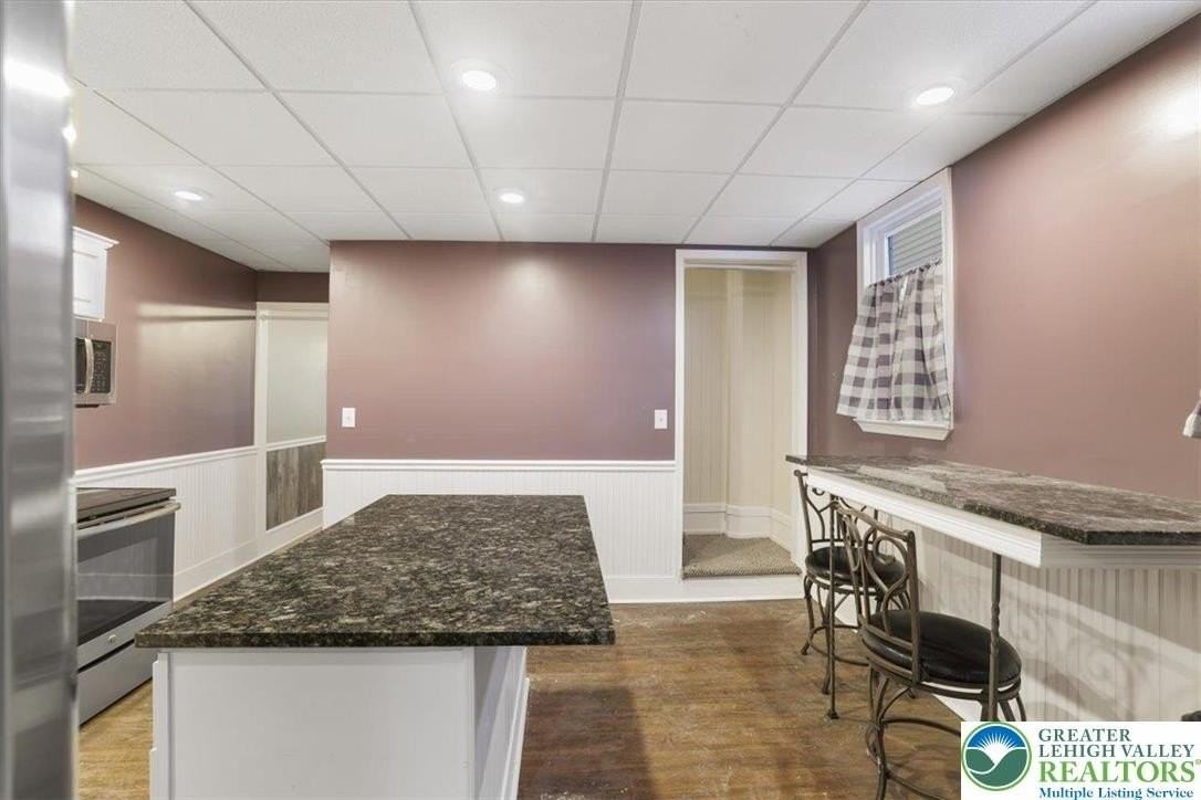 193 S 4th St - Photo 4 of 26