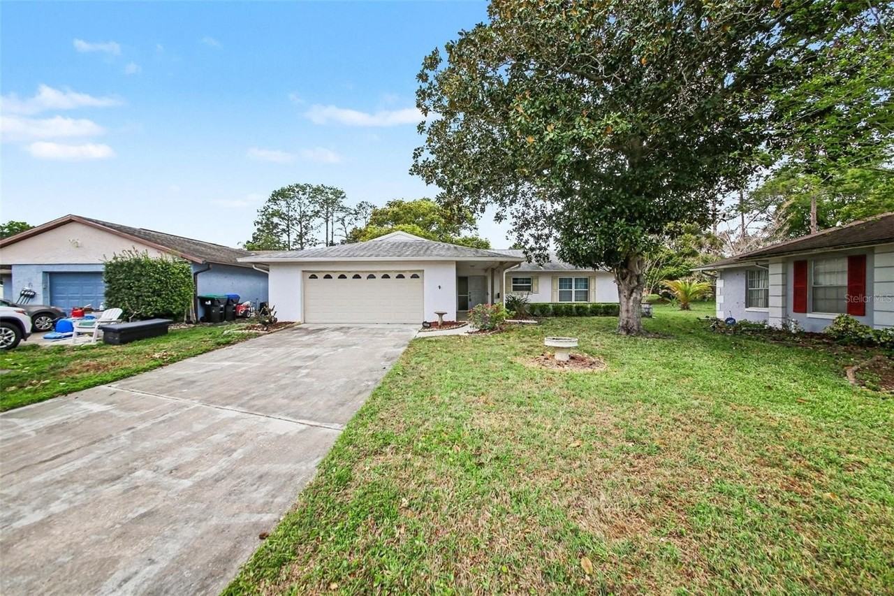 5033 Loyola Ln - Photo 2 of 25