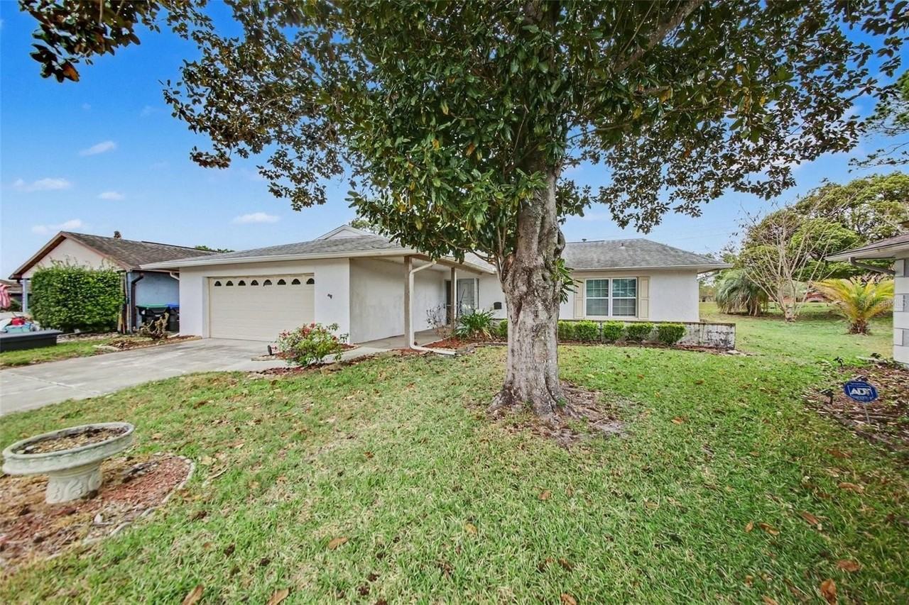 5033 Loyola Ln - Photo 4 of 25