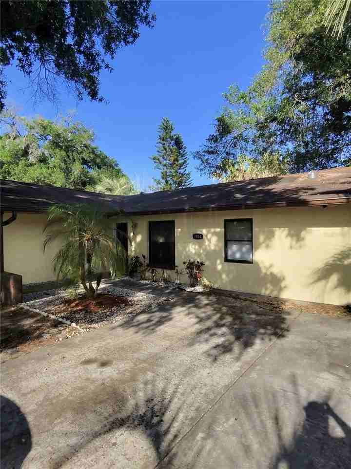 1104 Sagamore Dr - Photo 2 of 24