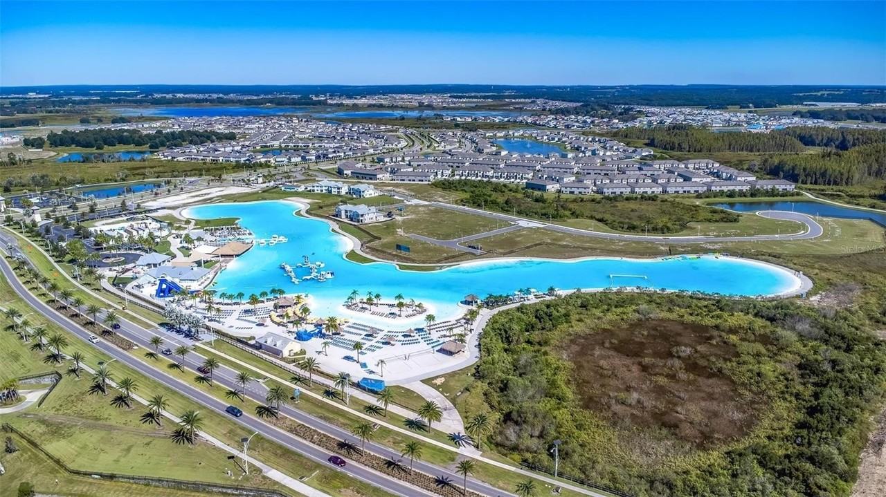 8060 Roma Dune Dr - Photo 3 of 47