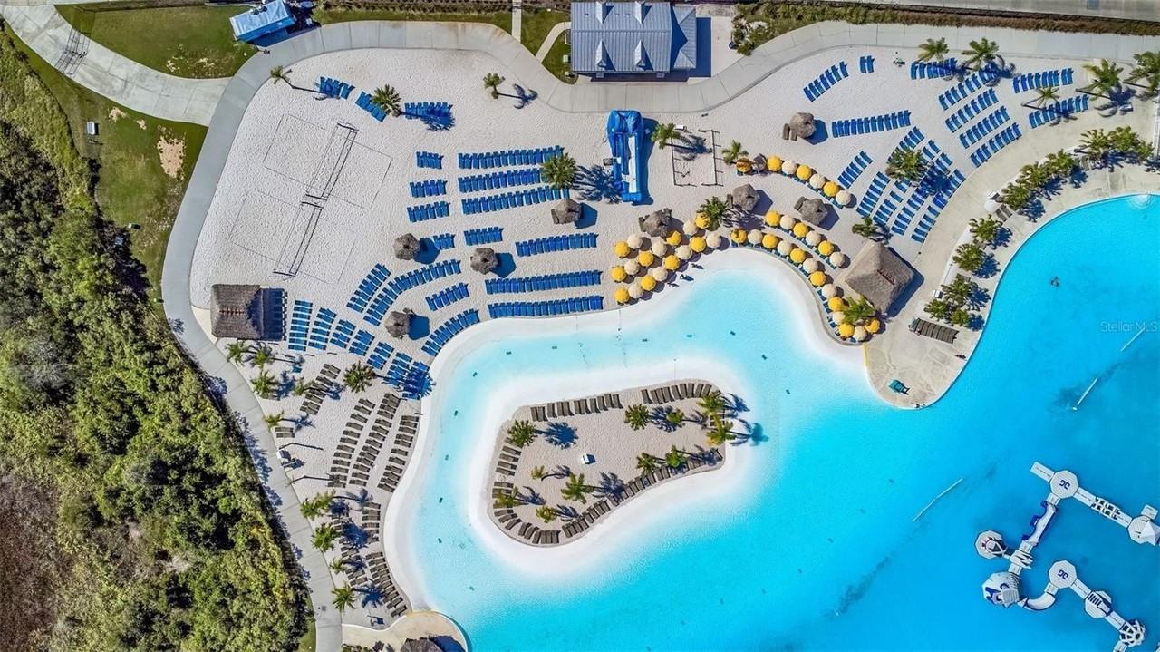 8060 Roma Dune Dr - Photo 4 of 47