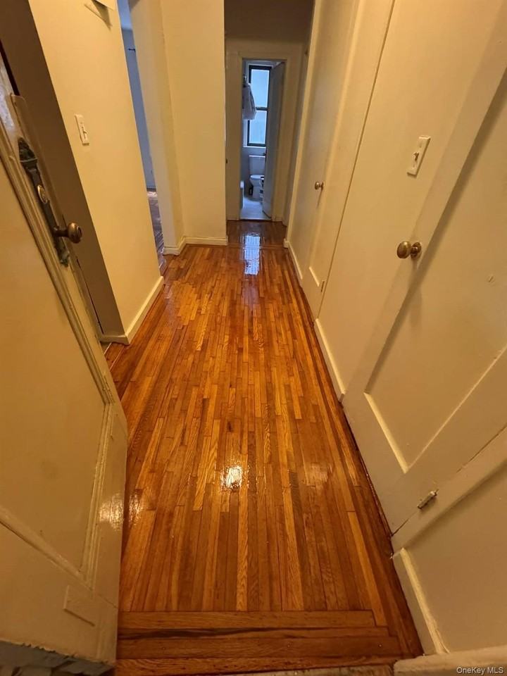 2187 Holland Ave #2L - Photo 3 of 15