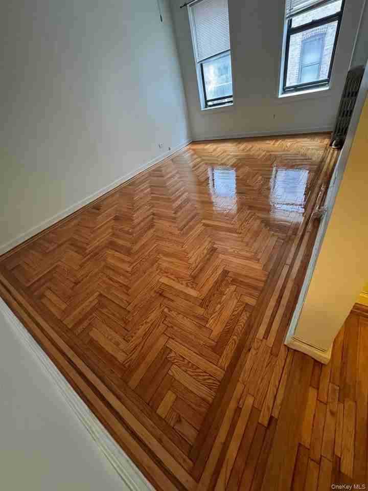 2187 Holland Ave #2L - Photo 6 of 15