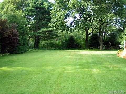 327 Town Line Rd - Photo 3 of 40