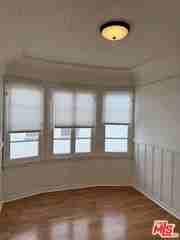 357 S Doheny Dr - Photo 5 of 8