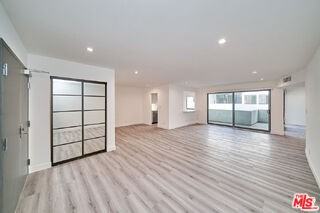 137 S Maple Dr #102 - Photo 2 of 8